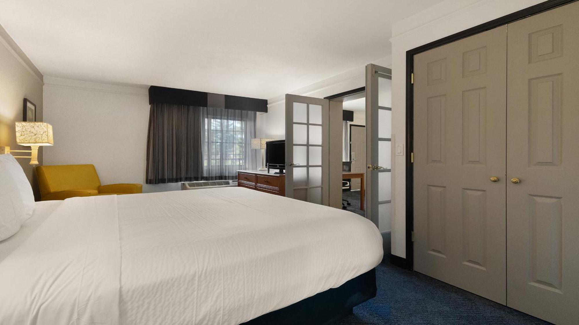 Howard Johnson By Wyndham Sacramento Downtown Ngoại thất bức ảnh