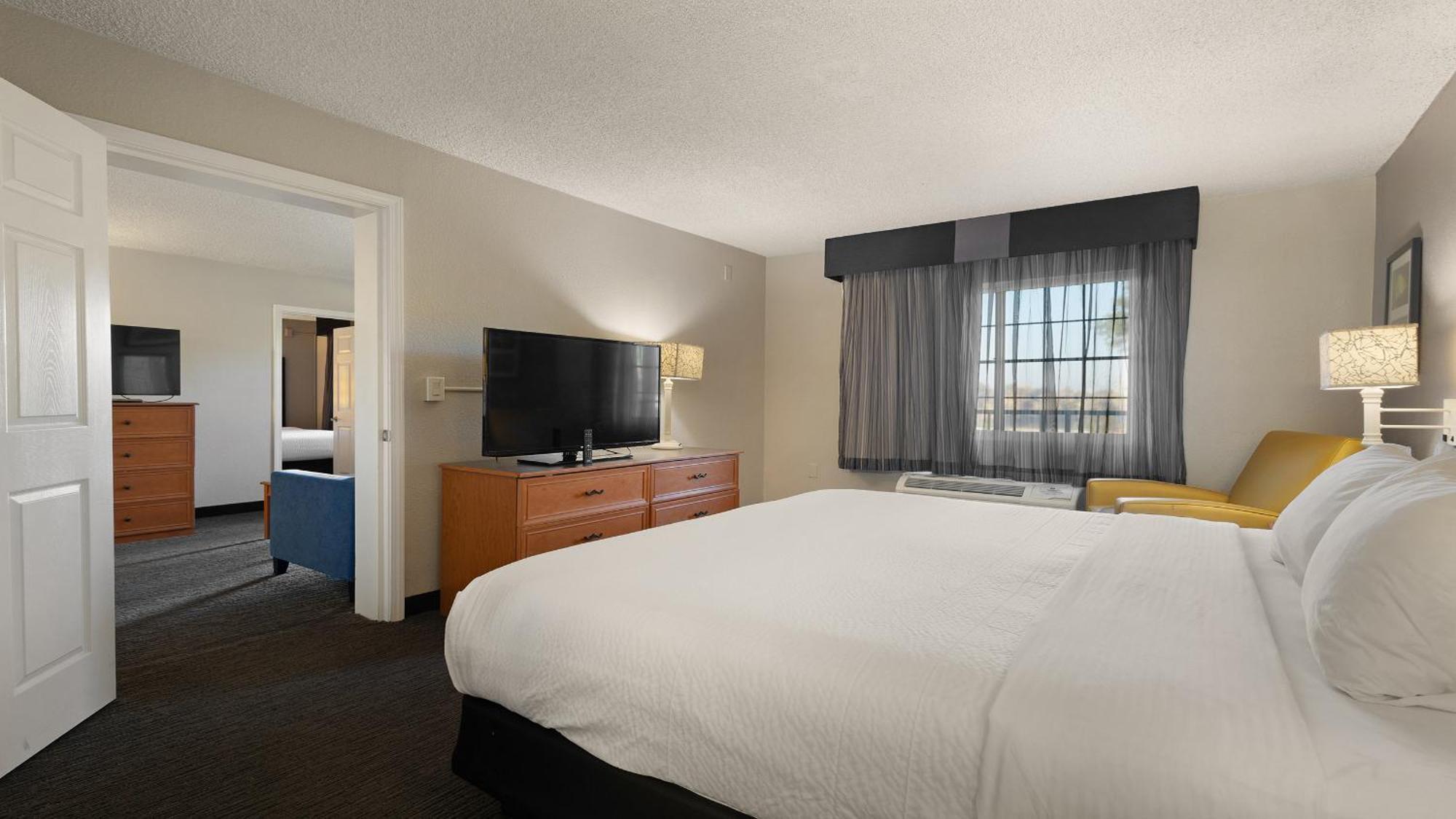 Howard Johnson By Wyndham Sacramento Downtown Ngoại thất bức ảnh