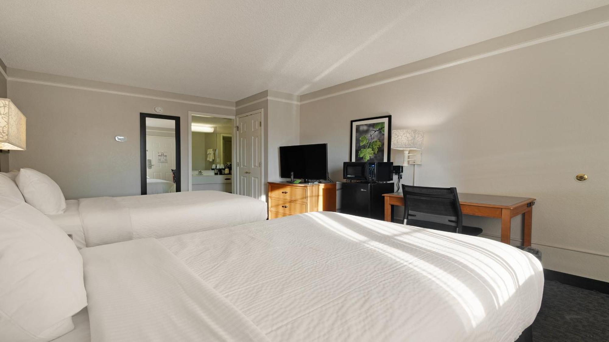 Howard Johnson By Wyndham Sacramento Downtown Ngoại thất bức ảnh