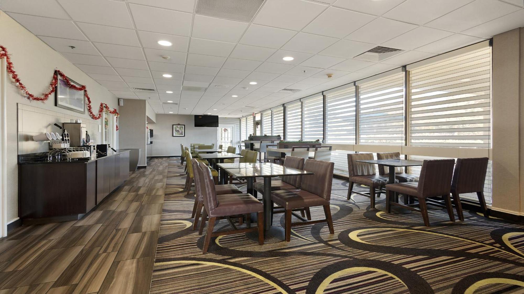 Howard Johnson By Wyndham Sacramento Downtown Ngoại thất bức ảnh