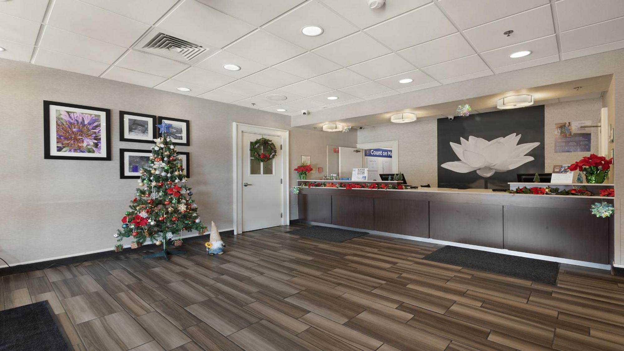Howard Johnson By Wyndham Sacramento Downtown Ngoại thất bức ảnh